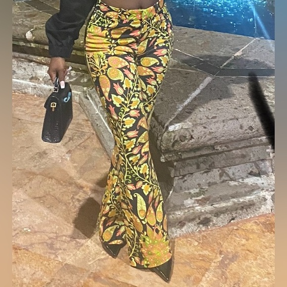 Zara Fitted Flared Pants - Picture 5 of 6